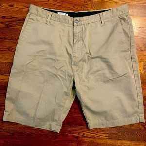 2 Mens Volcom Shorts Waist Size 38
